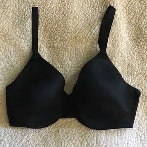 Women’s black Bali bra. Size 38D